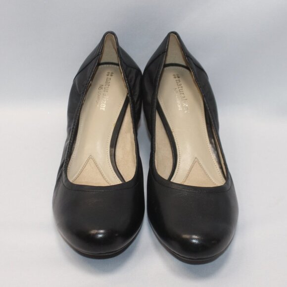 Naturalizer N5 Comfort Genuine Leather Solid Black Kitten Heels - Picture 1 of 11